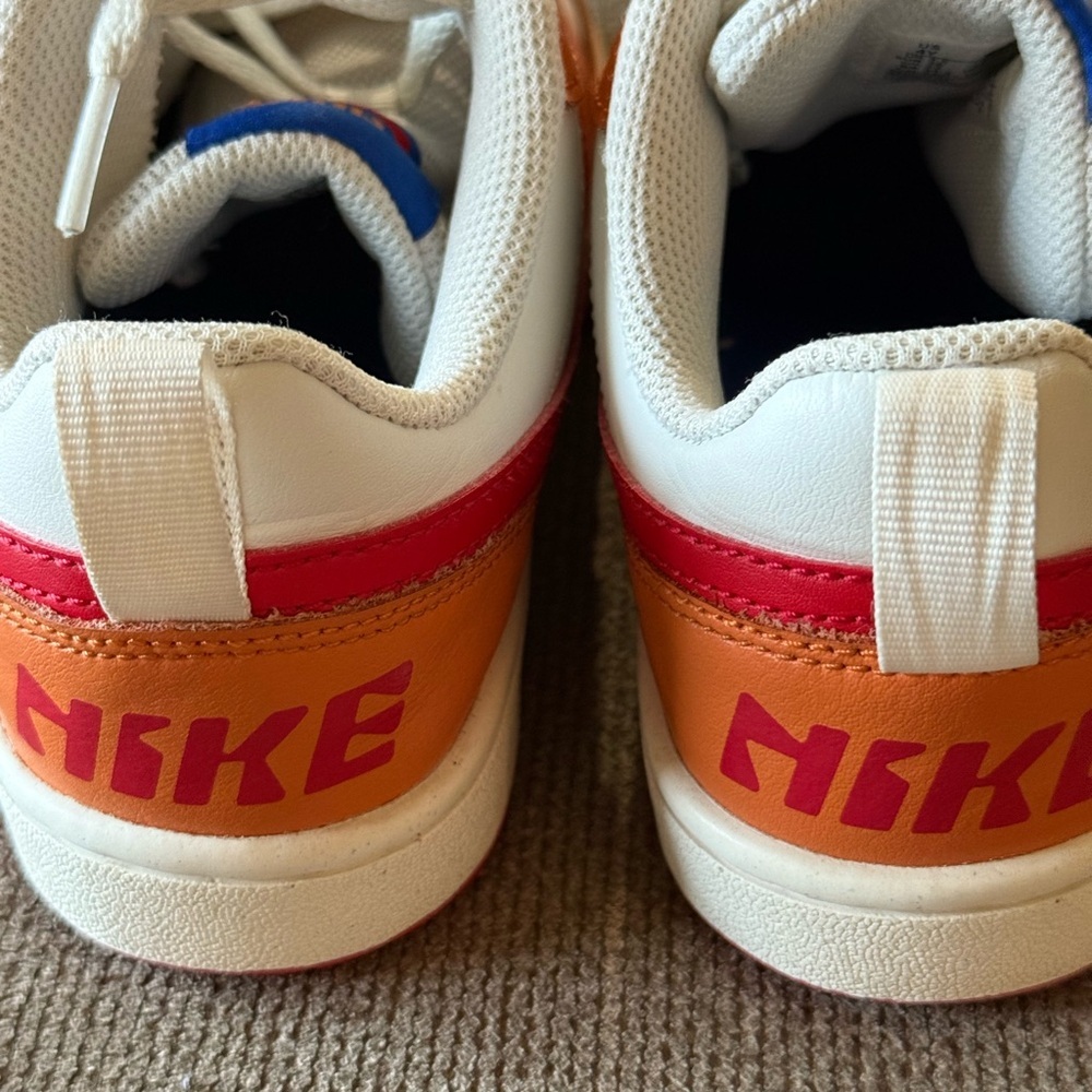 Nike Orange and White Sneakers with Classic Design - Picture 4 of 8